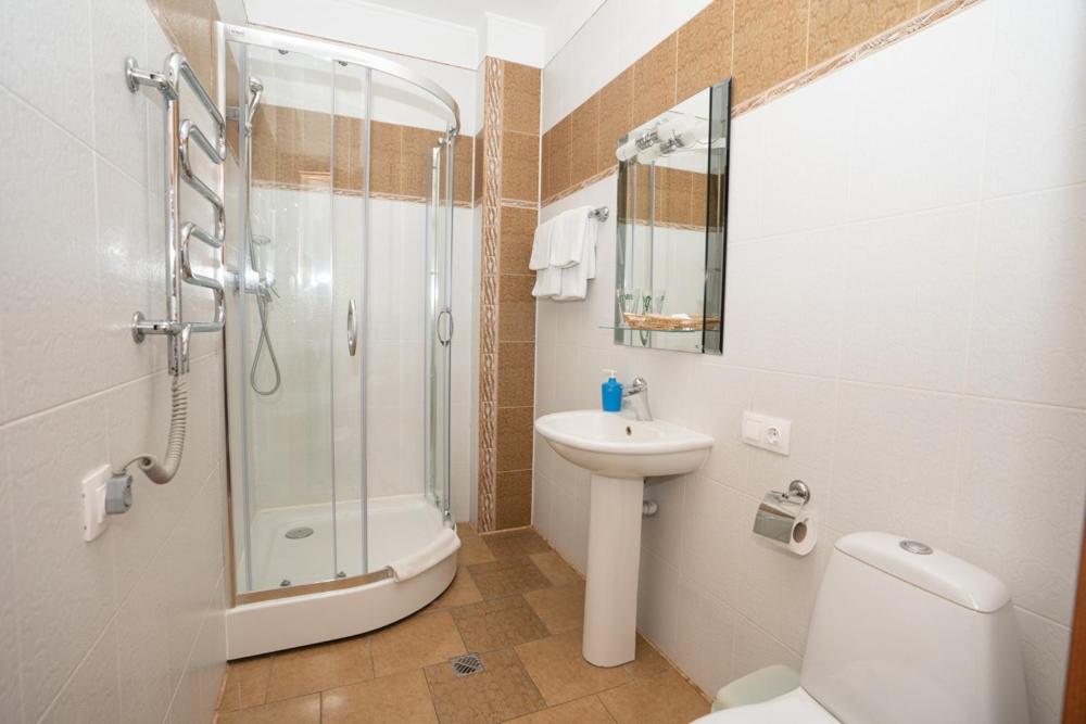 Hotel Piano Kiev Ngoại thất bức ảnh